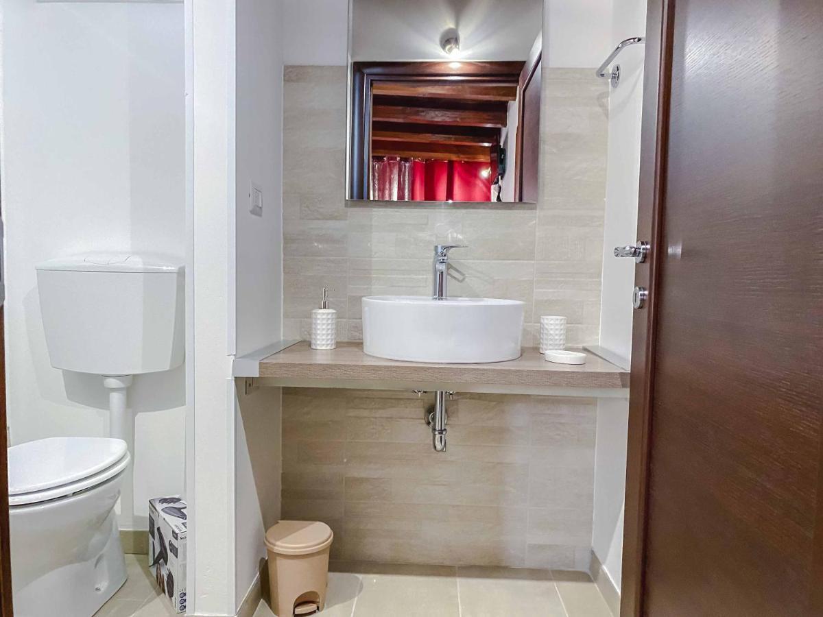 Aparthotel Cortellenica ตอร์เร ซาน จิโอวานนิ อูเจนโต ภายนอก รูปภาพ